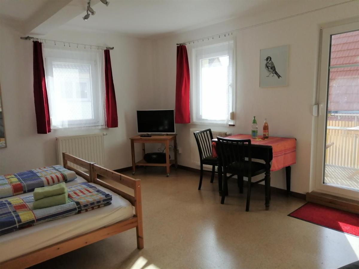 Apartment & Zimmer Familie Trescher Tübingen Eksteriør billede